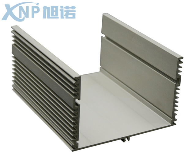 鋁型材開模定制的優(yōu)點可按需定制，加工精度高.png